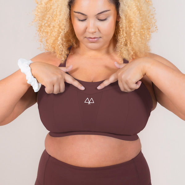 MAAREE Solidarity high-impact sports bra in burgundy
