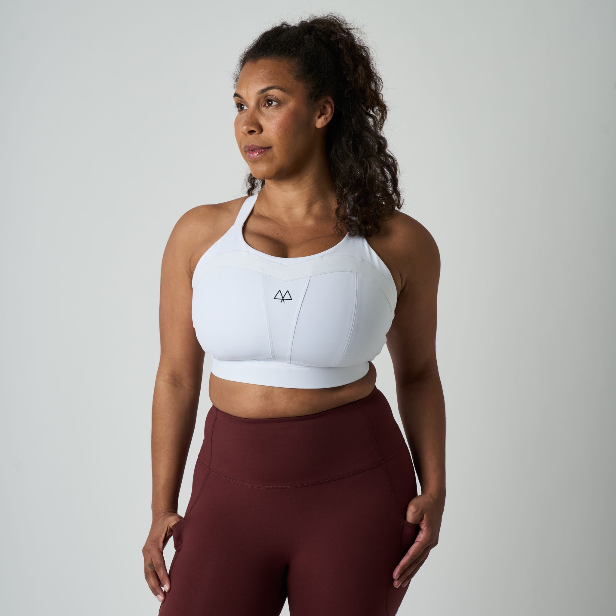 MAAREE Solidarity high-impact sports bra in white